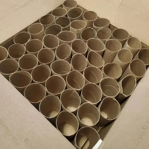 Clean 50 toilet paper rolls & 7 paper towel rolls Use for arts, crafts & etc - Picture 2 of 6
